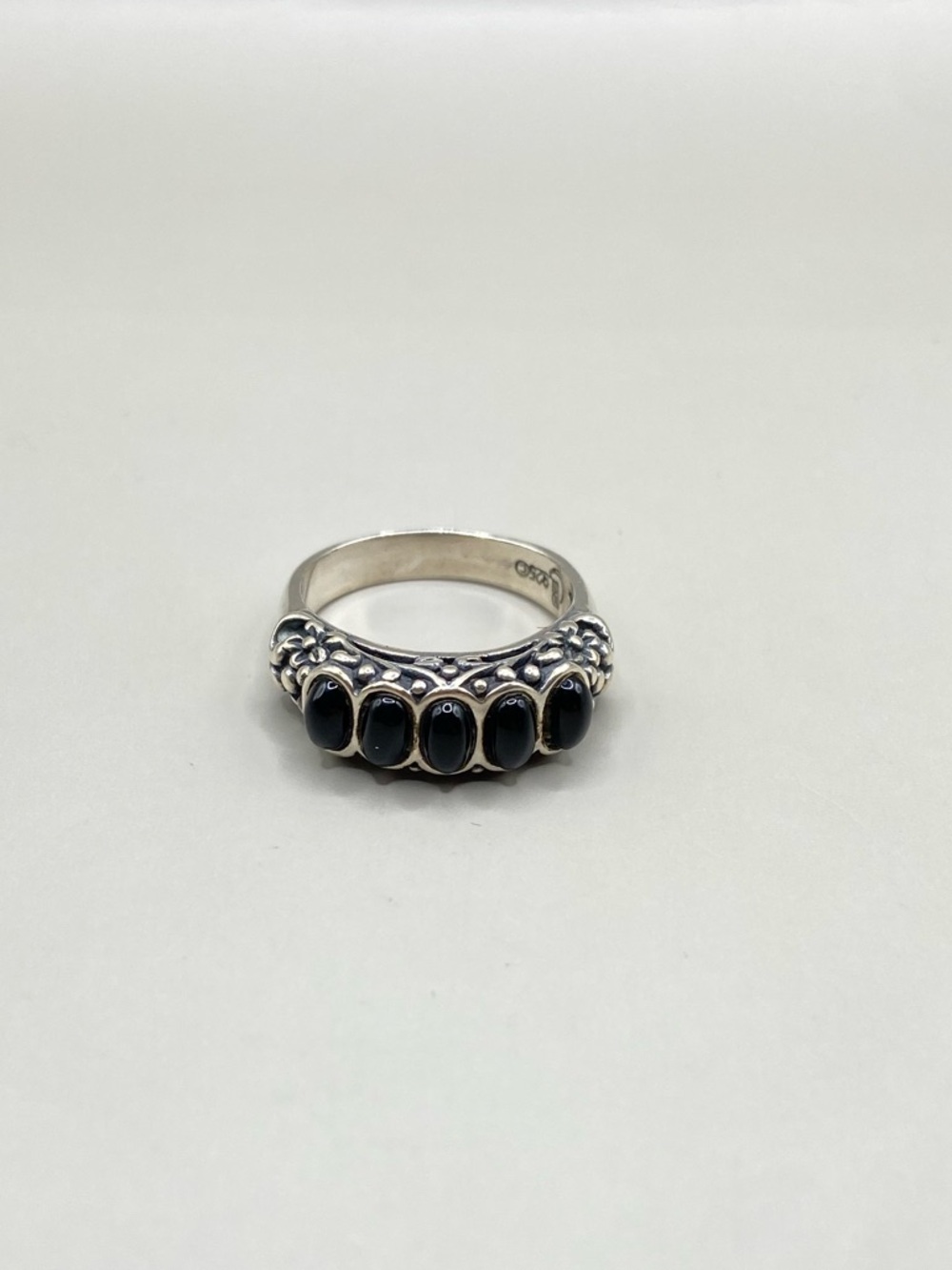 Carolyn Pollack Sterling Silver Five Stone Black Onyx Ring - Picture 4 of 9